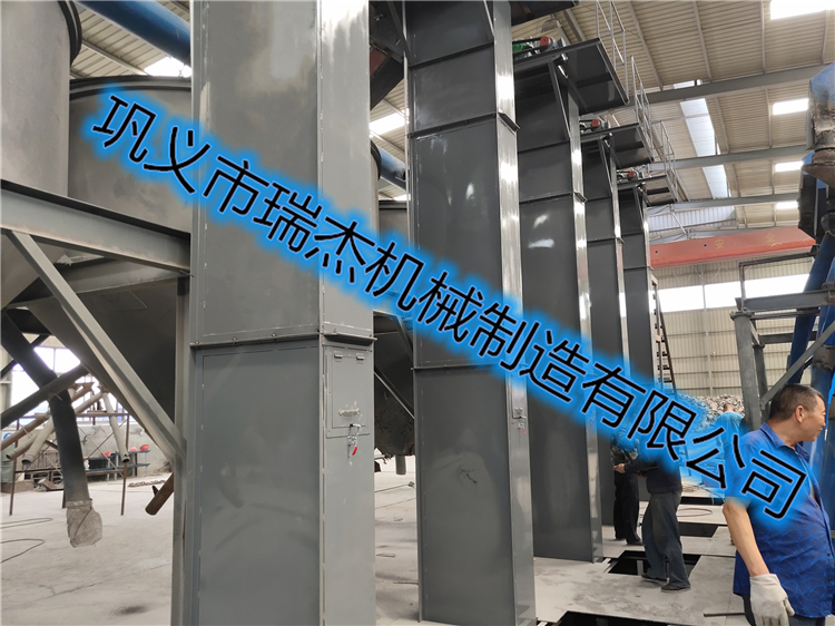 斗式提升机用户现场
